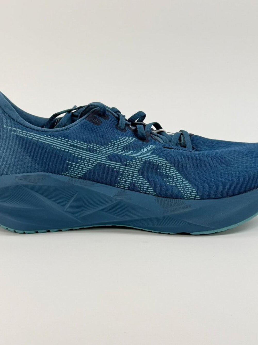 Asics Novablast 5 'Winter Sea Stillwater' 1011B974-405 size 12.5